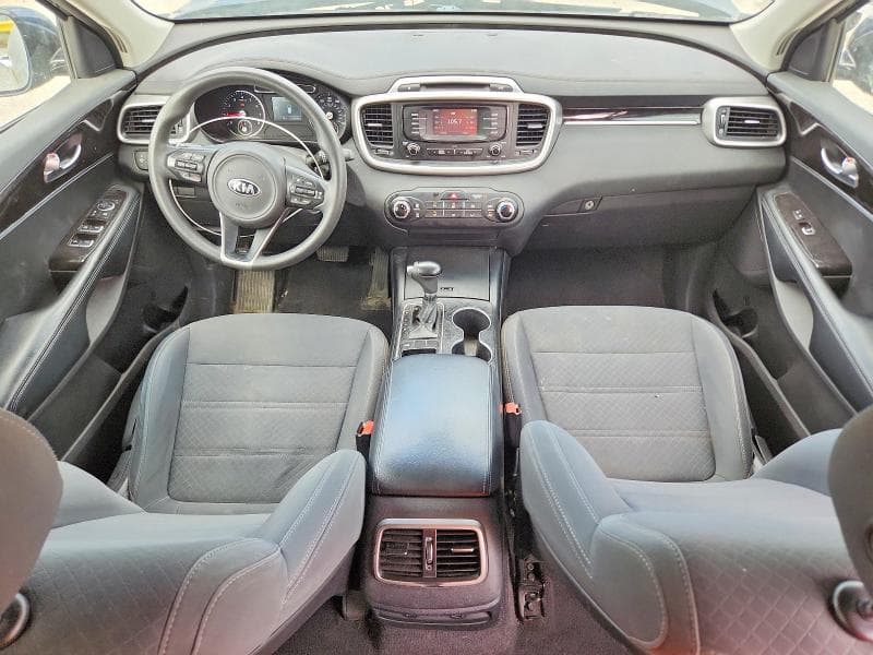 2018 KIA SORENTO LX V6 8