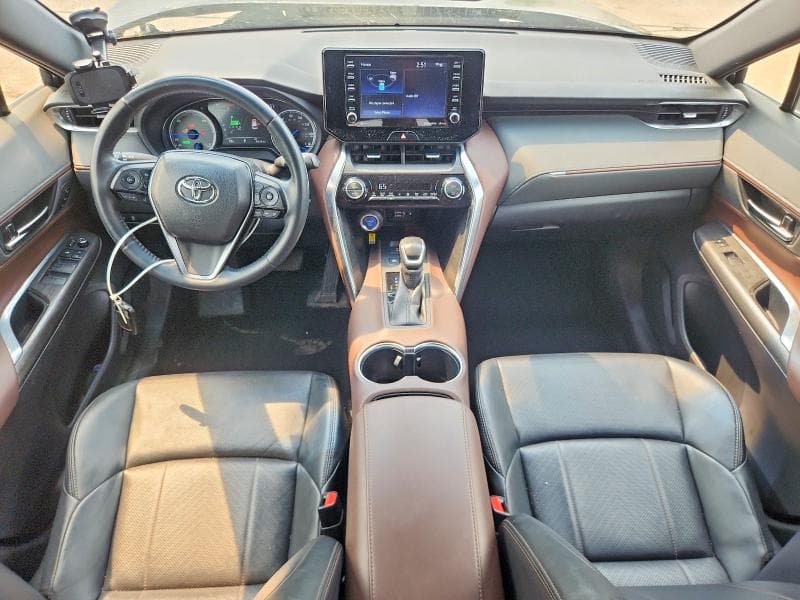 2021 TOYOTA VENZA XLE 8