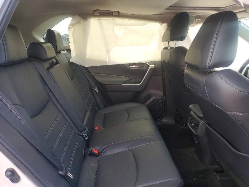 2020 TOYOTA RAV4 XLE PREMIUM 11
