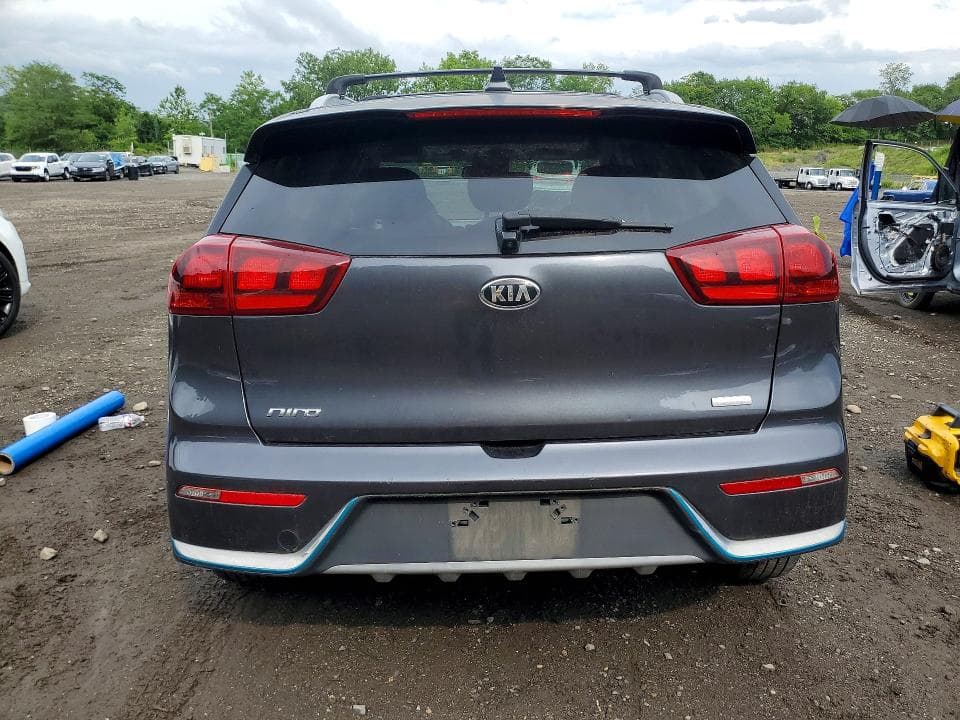 2019 KIA NIRO LX 6