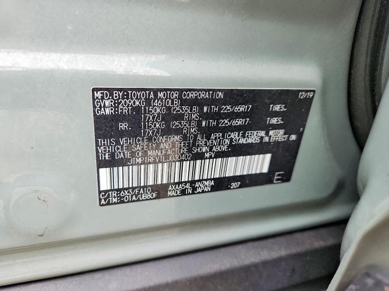 2020 TOYOTA RAV4 XLE 13
