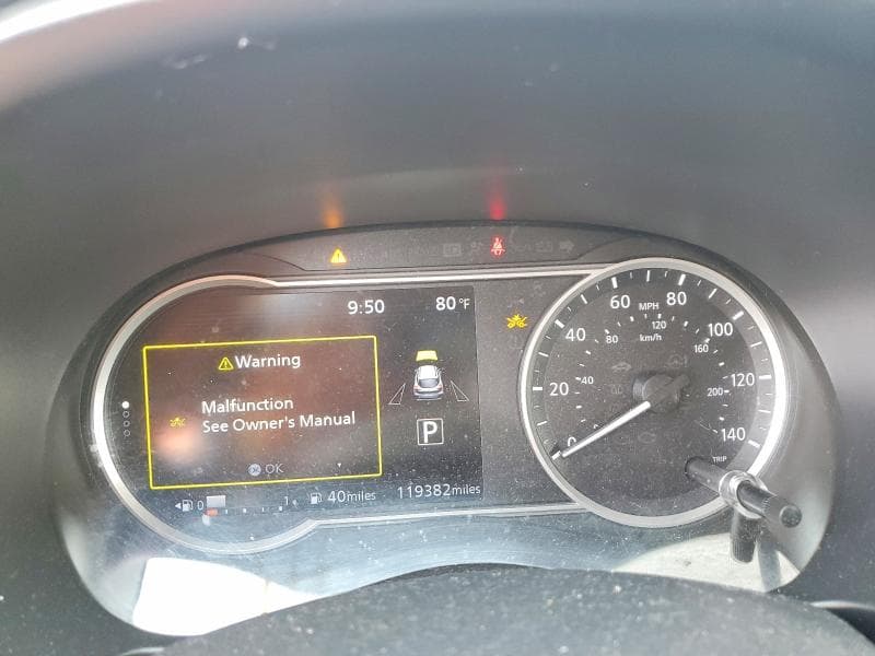 2019 NISSAN KICKS SR 9
