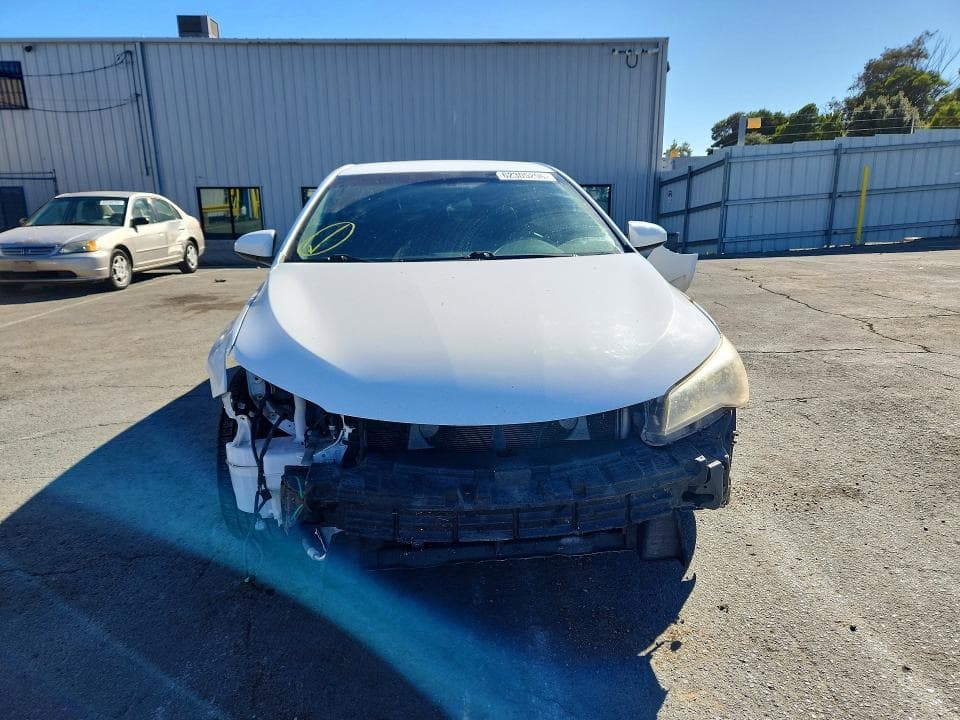 2017 TOYOTA CAMRY SE 5