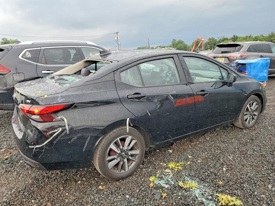 2021 NISSAN VERSA SV 3