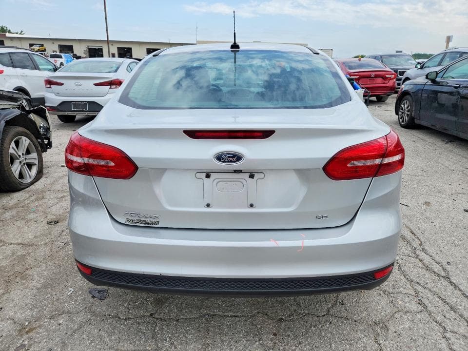 2018 FORD FOCUS SE 6