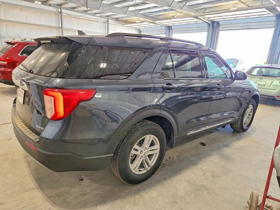 2023 FORD EXPLORER XLT 3