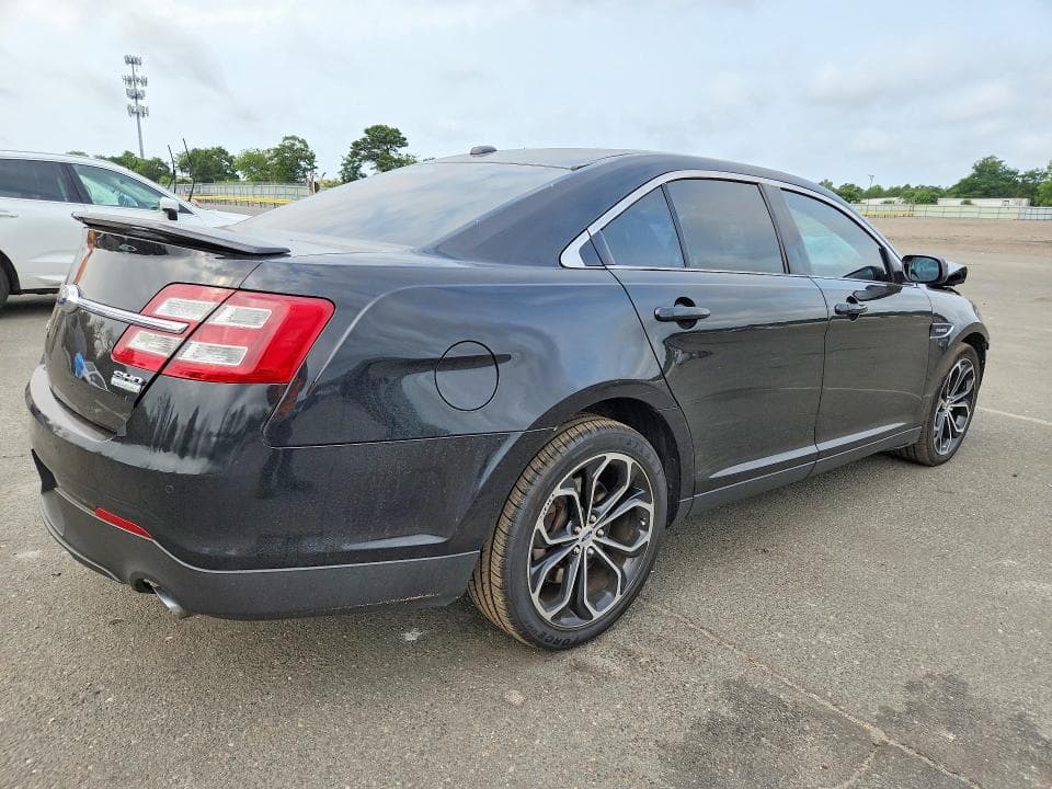 2018 FORD TAURUS SHO 3