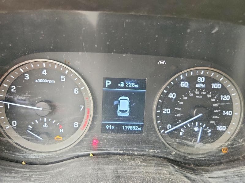 2019 HYUNDAI TUCSON SE 9