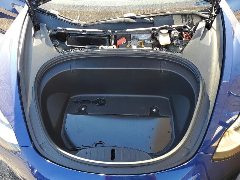 2018 TESLA MODEL 3 11