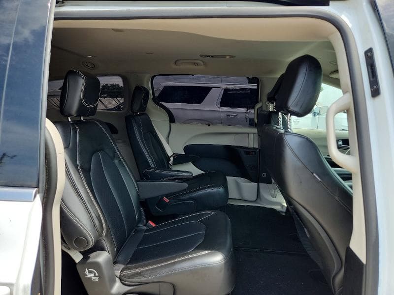 2023 CHRYSLER PACIFICA TOURING L 11