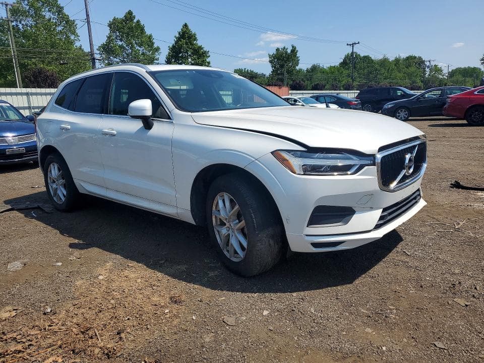 2020 VOLVO XC60 T5 MOMENTUM 4