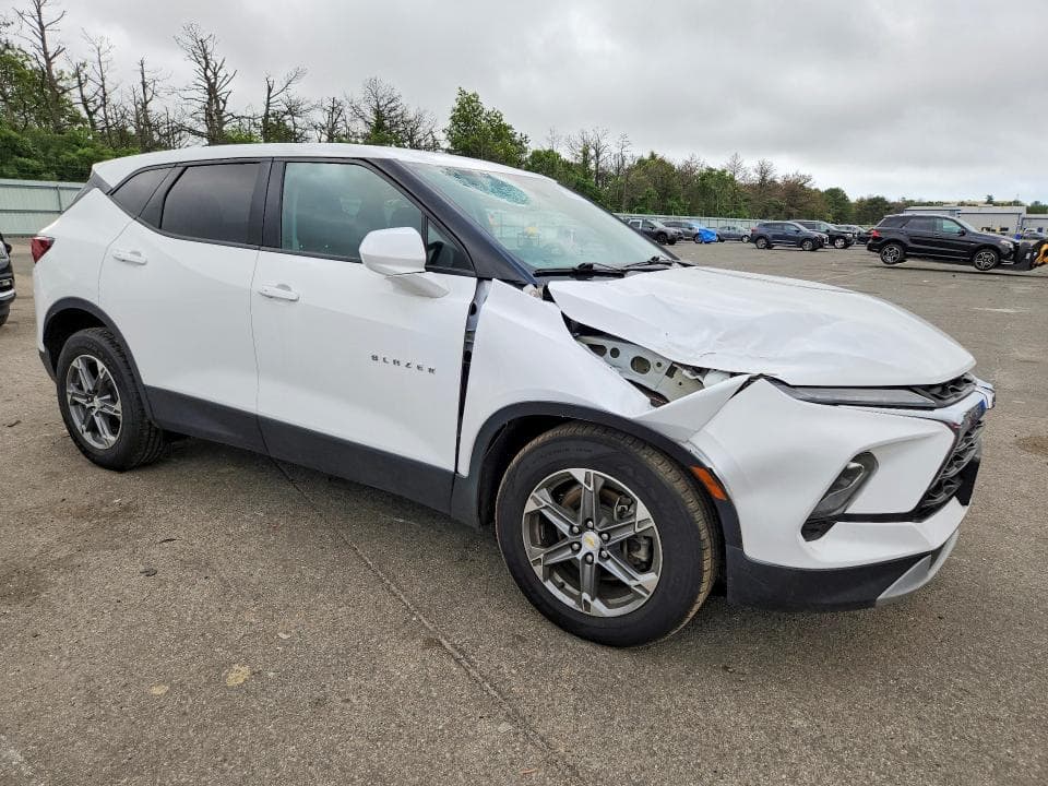 2023 CHEVROLET BLAZER 2LT 4