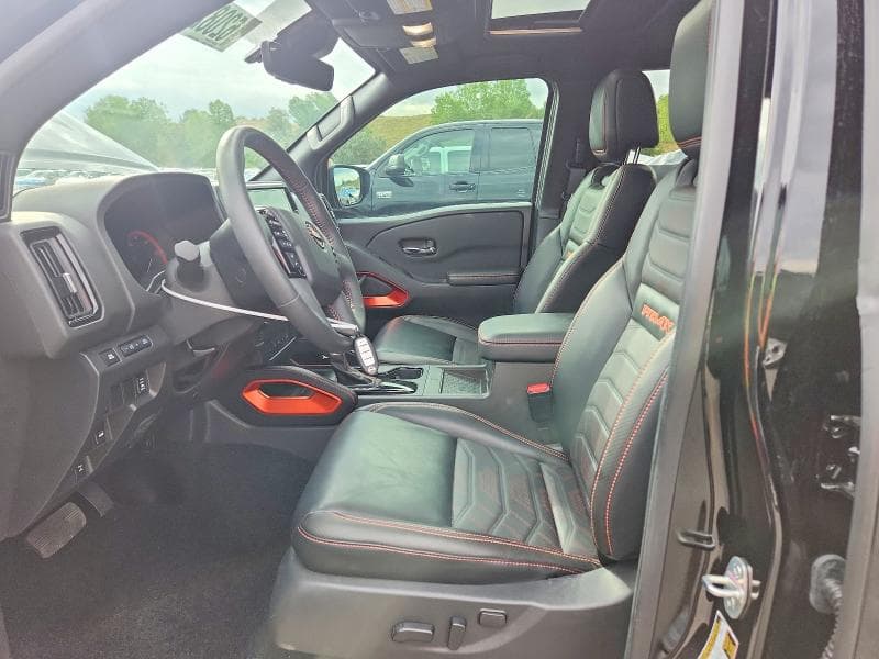 2025 NISSAN FRONTIER PRO-4X 7