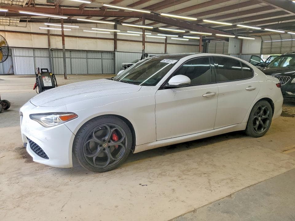 2017 ALFA ROMEO GIULIA TI - 1