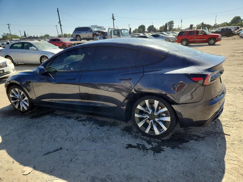 2026 TESLA MODEL 3 2