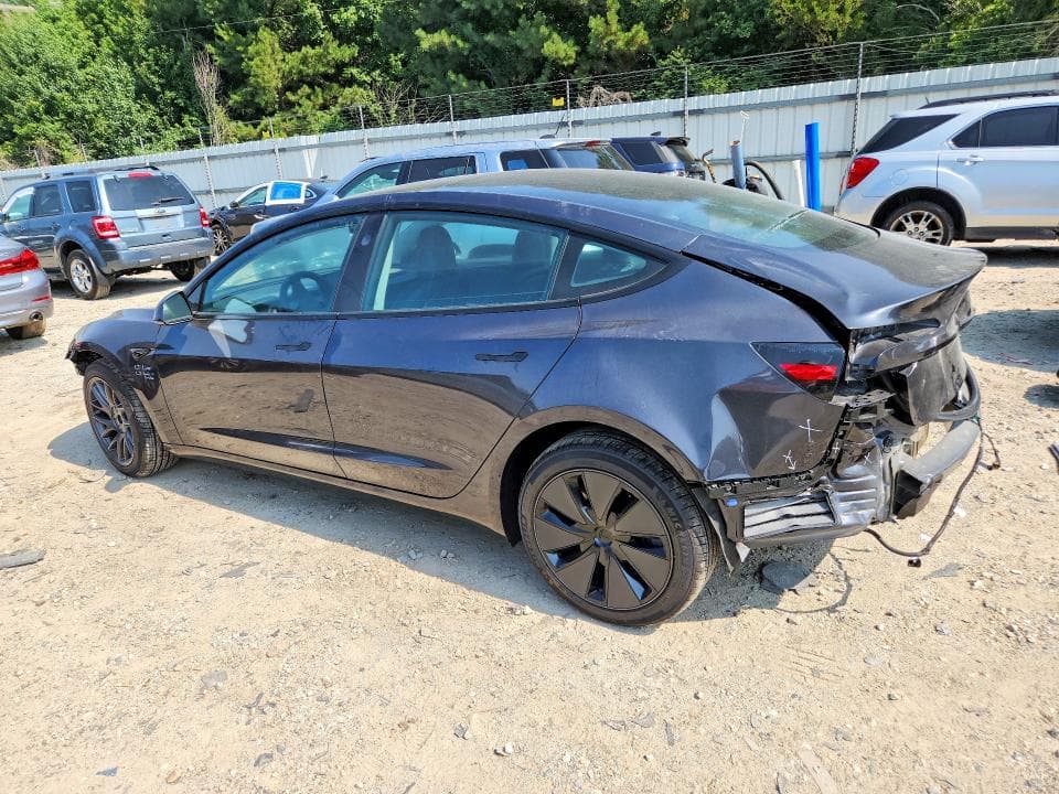 2026 TESLA MODEL 3 2