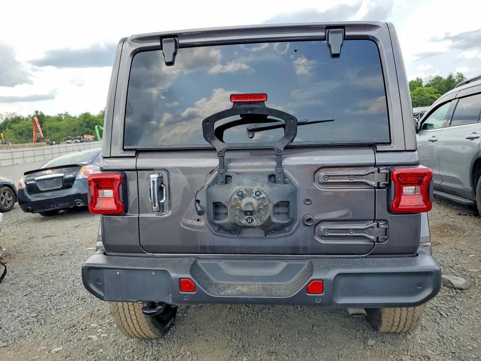 2021 JEEP WRANGLER UNLIMITED SAHARA 6