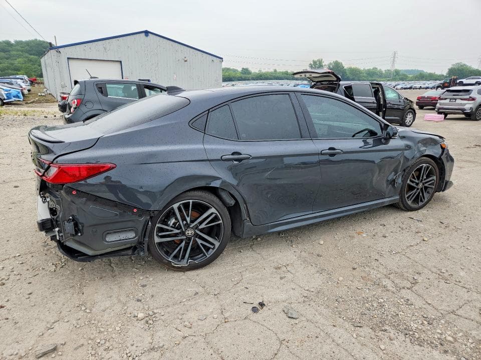 2026 TOYOTA CAMRY XSE 3