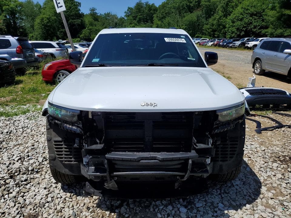 2024 JEEP GRAND CHEROKEE L LAREDO 5