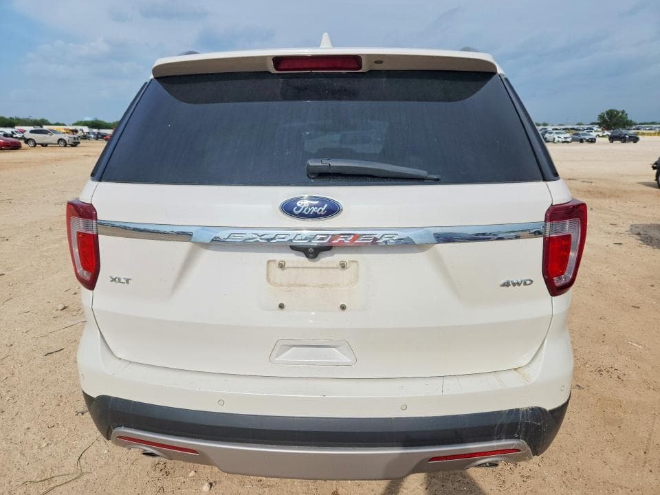 2017 FORD EXPLORER XLT 6