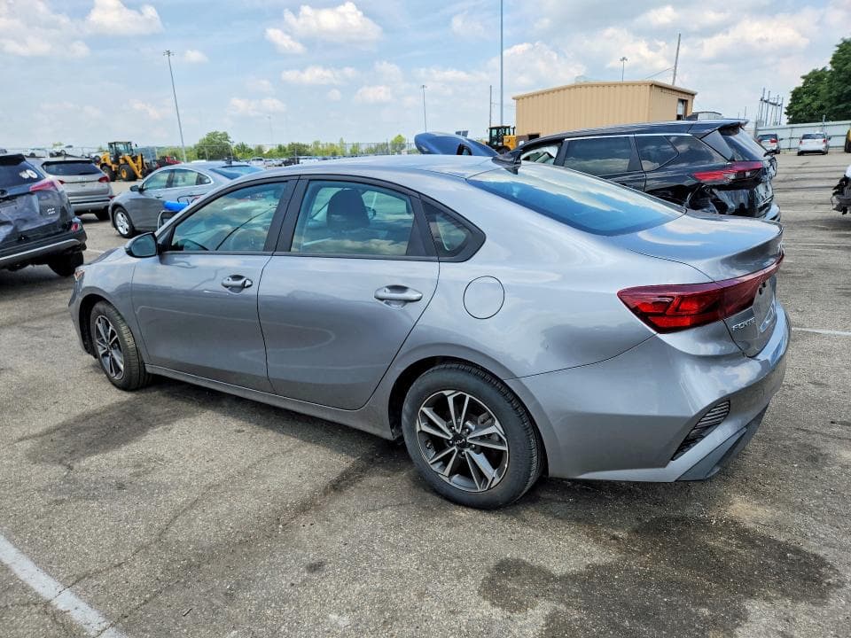 2024 KIA FORTE LXS 2