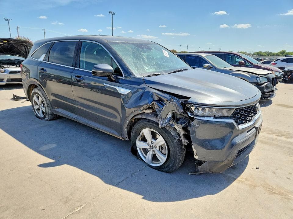 2021 KIA SORENTO LX 4