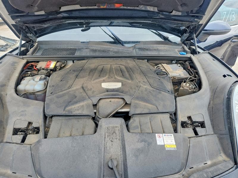 2022 PORSCHE CAYENNE 12