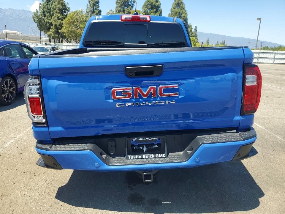 2026 GMC CANYON ELEVATION 6