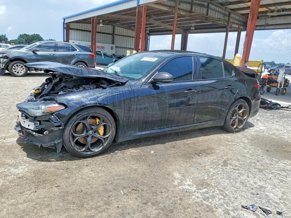 2021 ALFA ROMEO GIULIA TI - 1