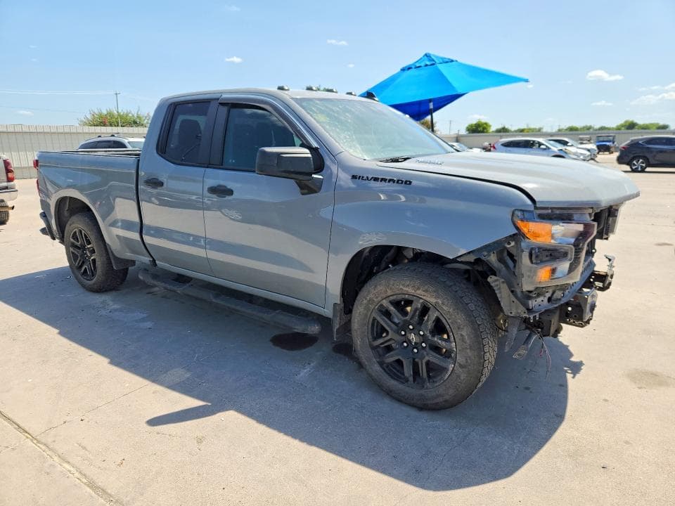 2024 CHEVROLET SILVERADO C1500 CUSTOM 4