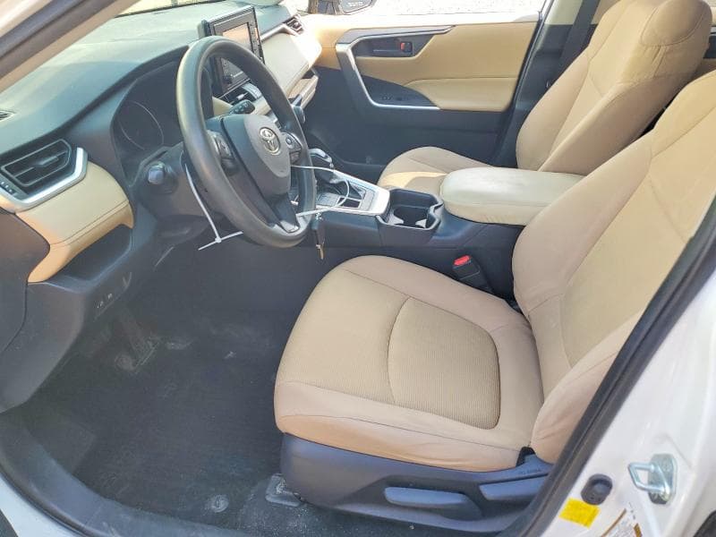 2019 TOYOTA RAV4 LE 7