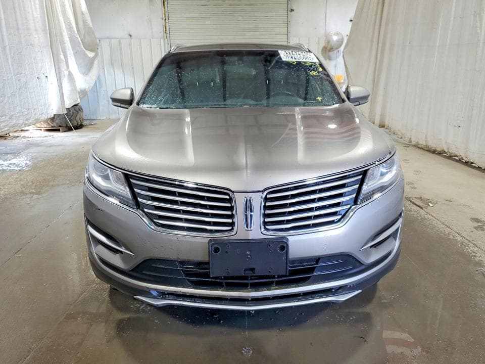 2017 LINCOLN MKC PREMIERE 5