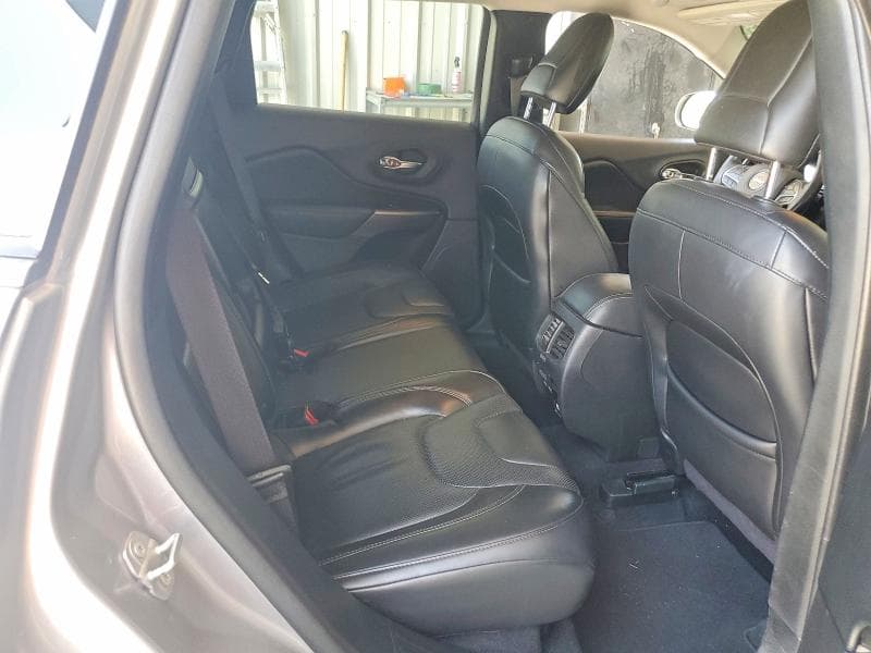 2019 JEEP CHEROKEE LIMITED 10