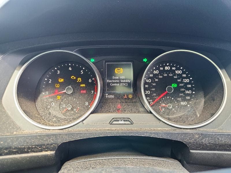 2021 VOLKSWAGEN TIGUAN SE 9