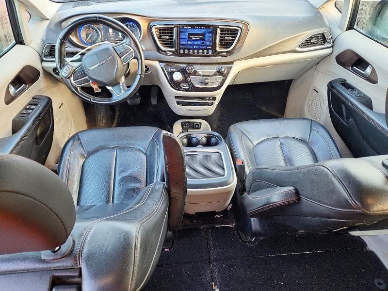 2017 CHRYSLER PACIFICA TOURING L PLUS 8