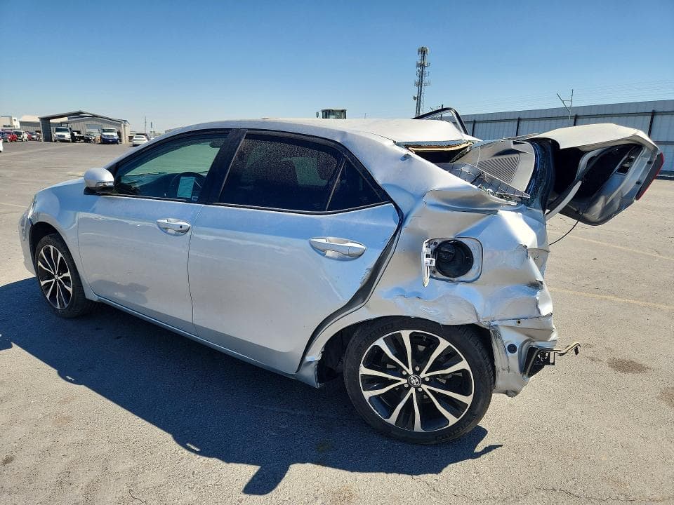 2018 TOYOTA COROLLA SE 2