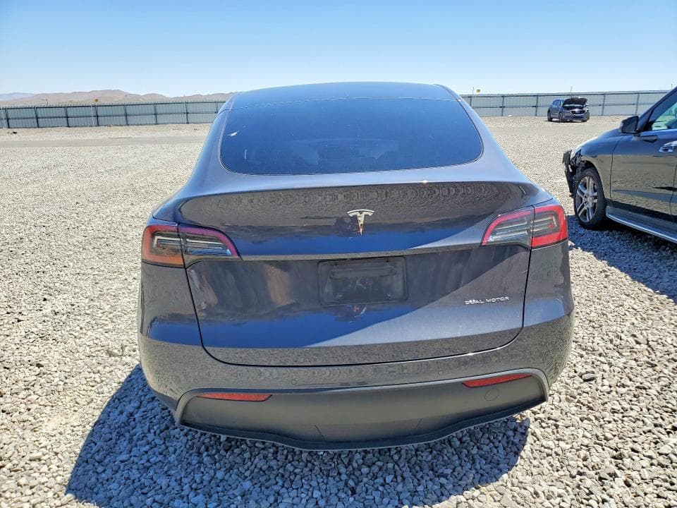 2023 TESLA MODEL Y 6