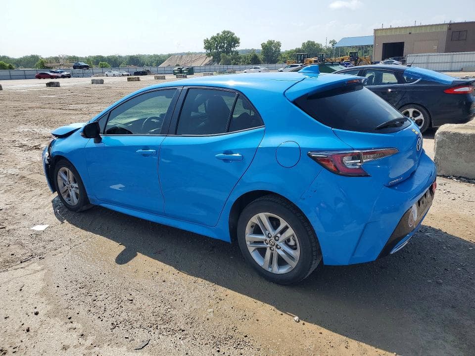2019 TOYOTA COROLLA HATCHBACK SE 2