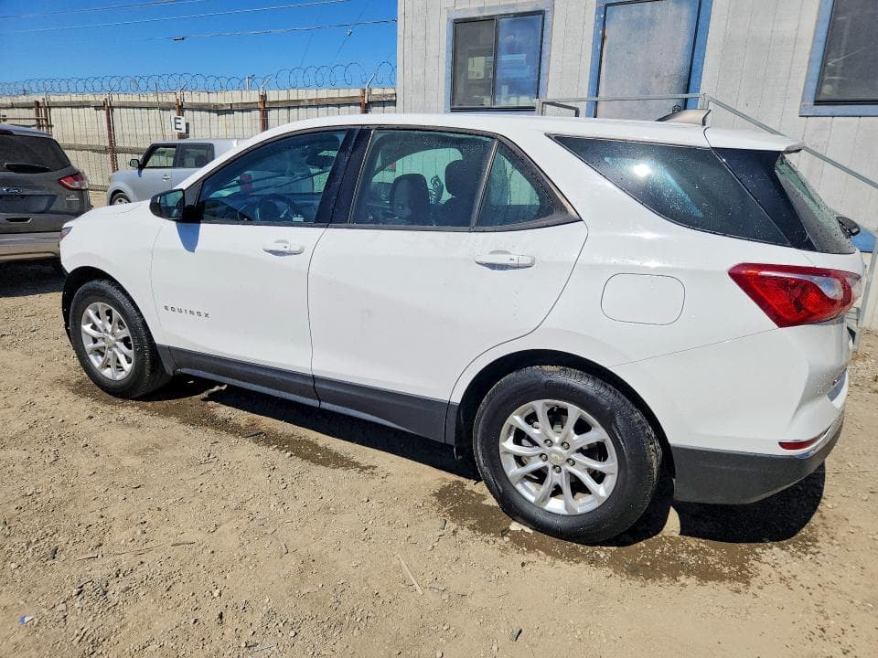 2018 CHEVROLET EQUINOX LS 2