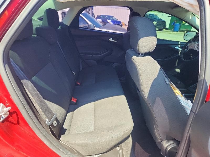 2017 FORD FOCUS SE 10