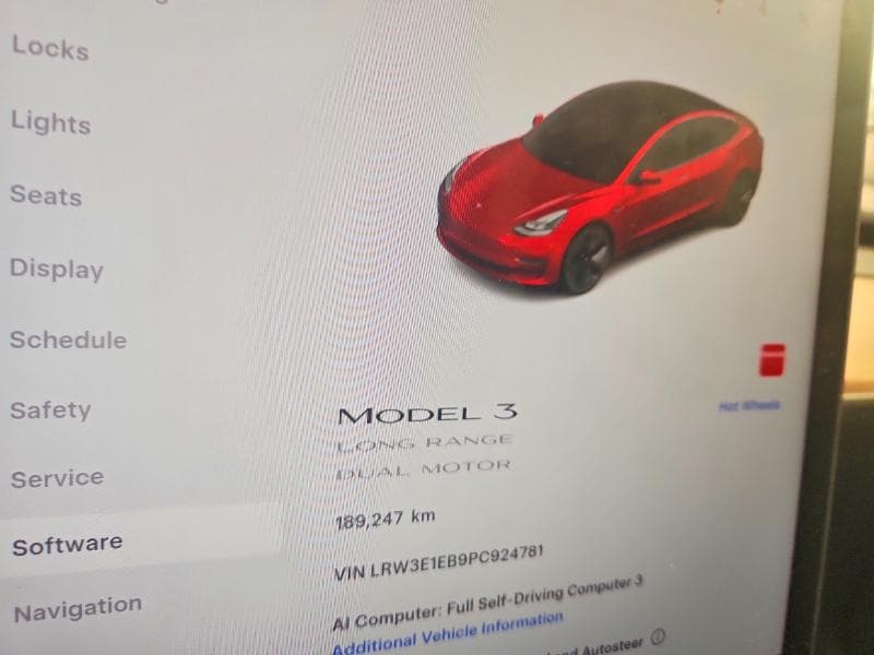 2023 TESLA MODEL 3 9