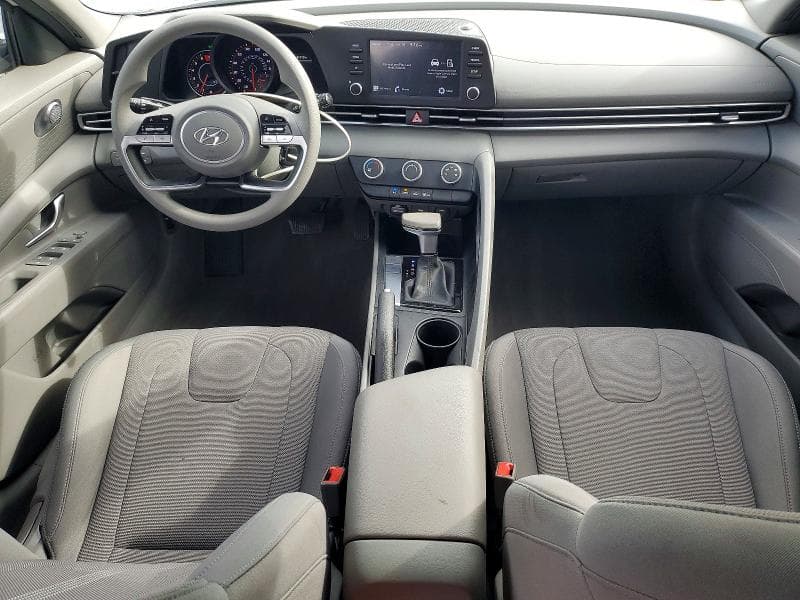 2022 HYUNDAI ELANTRA SE SE 8