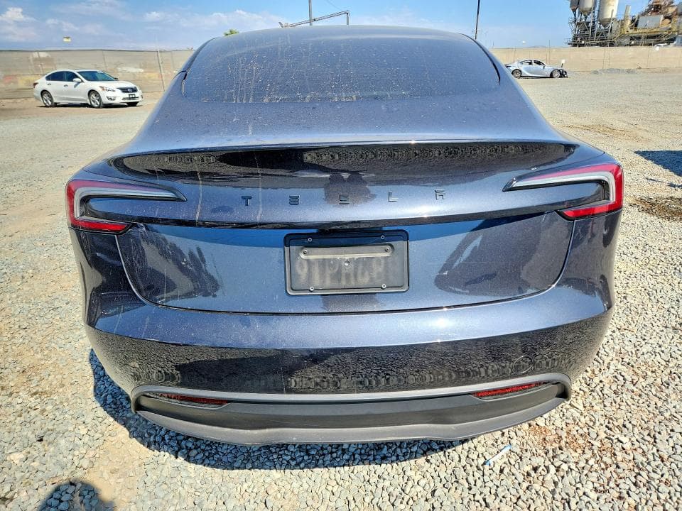 2025 TESLA MODEL 3 6