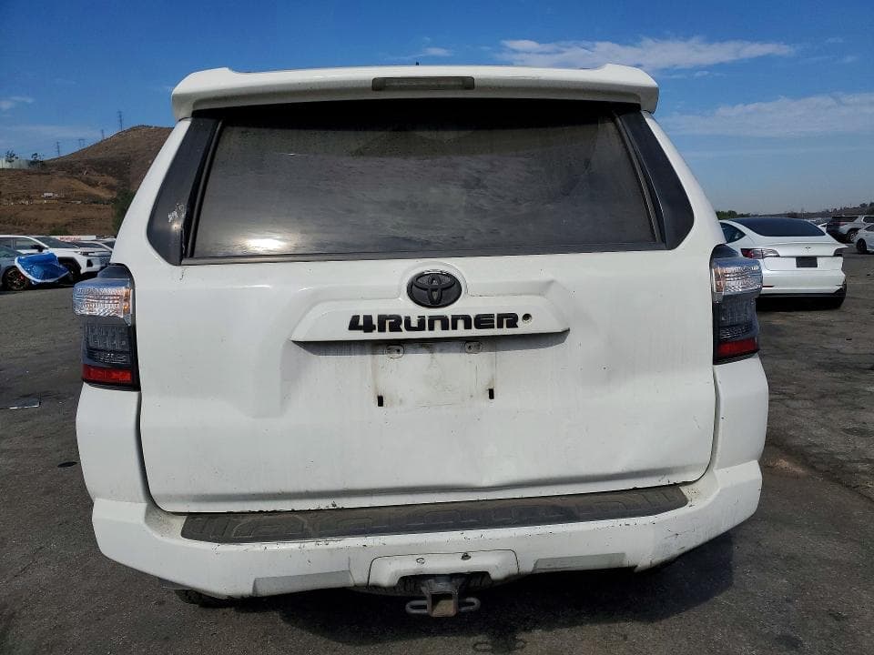 2018 TOYOTA 4RUNNER SR5 PREMIUM 6