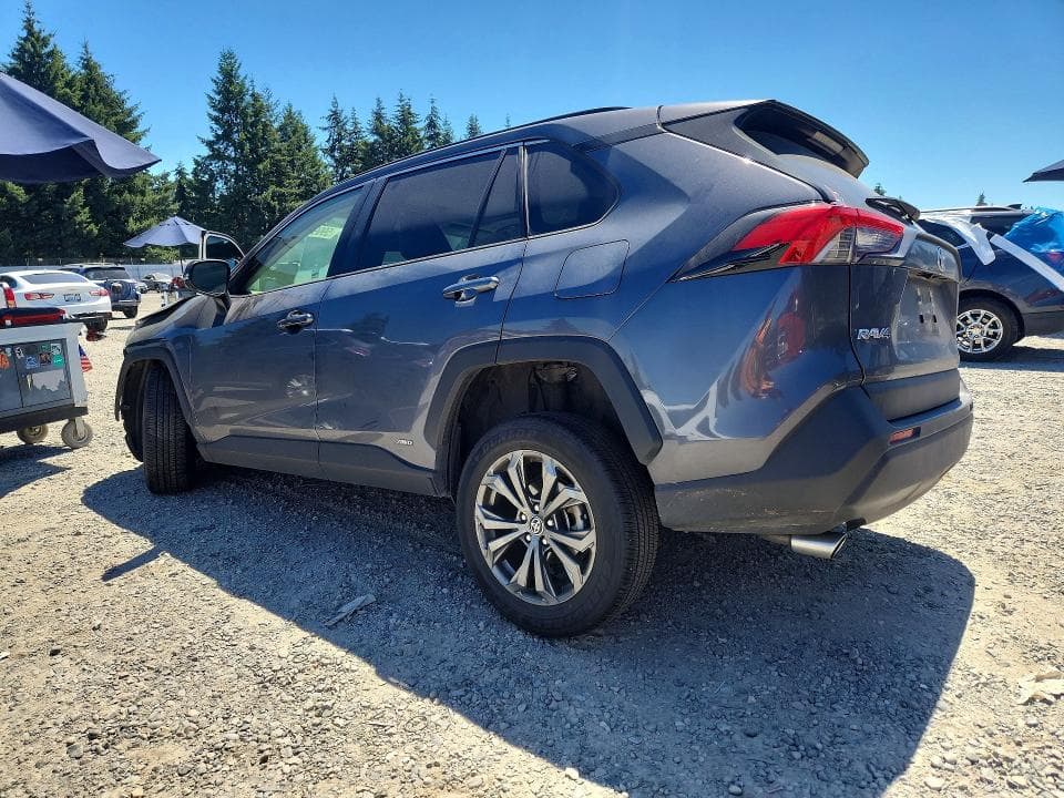 2023 TOYOTA RAV4 XLE PREMIUM 2
