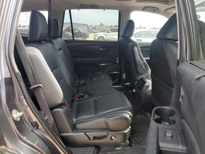 2017 HONDA PILOT TOURING 11