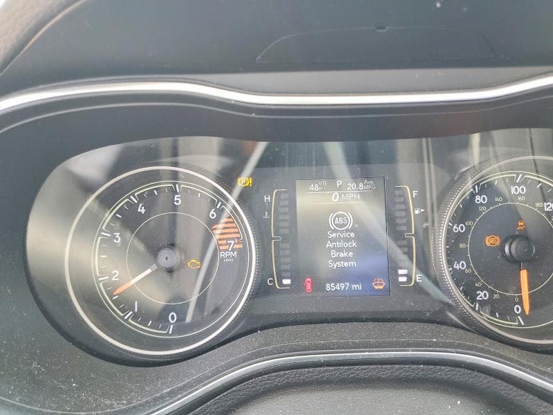 2019 JEEP CHEROKEE LATITUDE 9