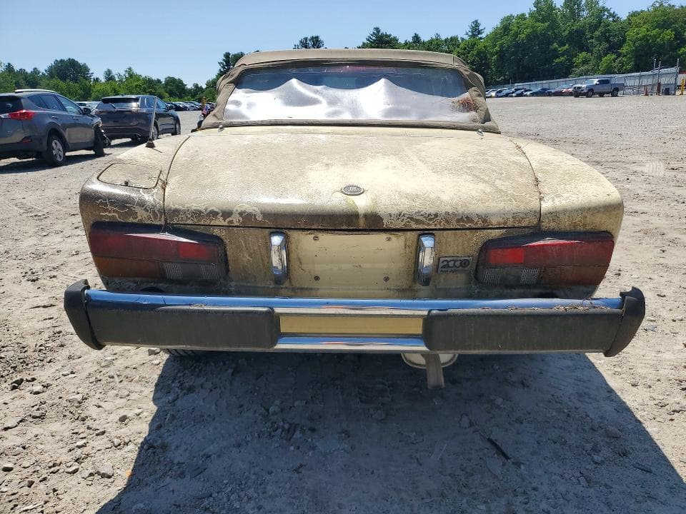 1982 FIAT 124 SPIDER 6