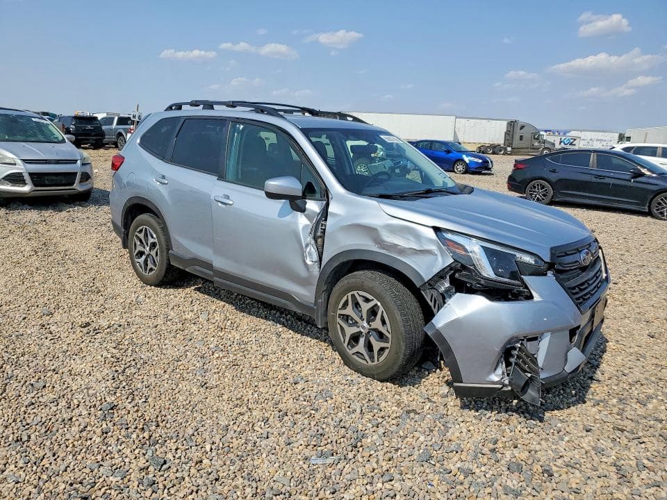 2024 SUBARU FORESTER PREMIUM 4