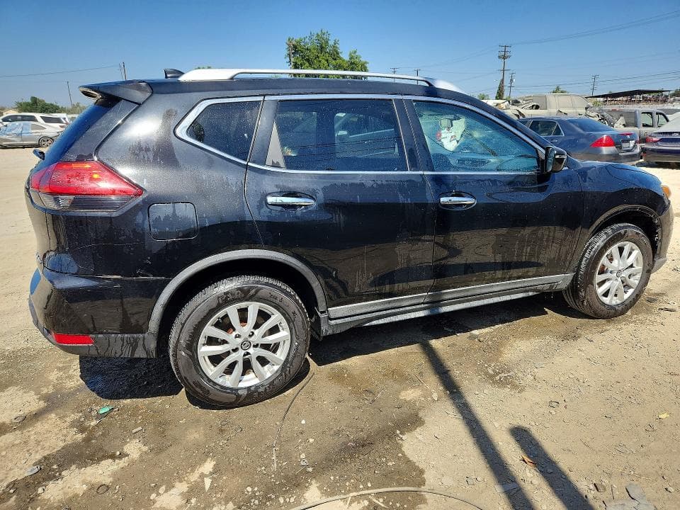2017 NISSAN ROGUE SV 3